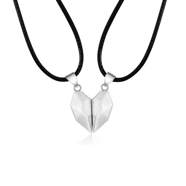 2pcs matching necklaces for couples Magnetic Lovers Heart necklaces Suction Wishing Stone