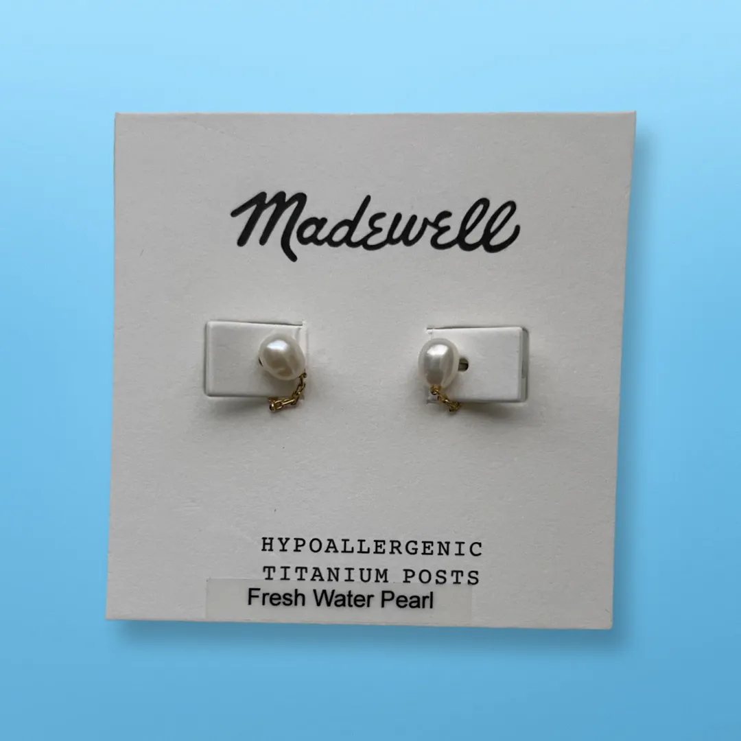 Freshwater Pearl Chain Stud Earrings