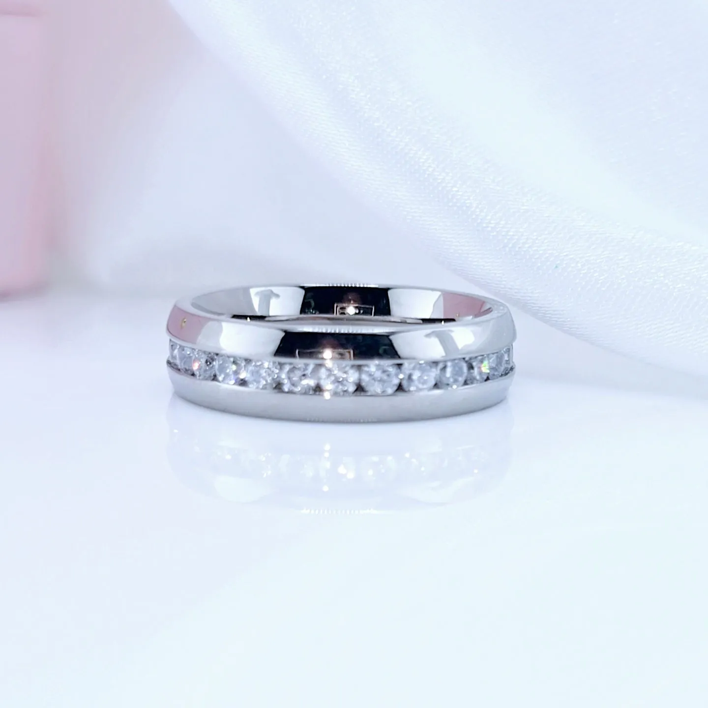 Men's Titanium Wedding Band with Diamond