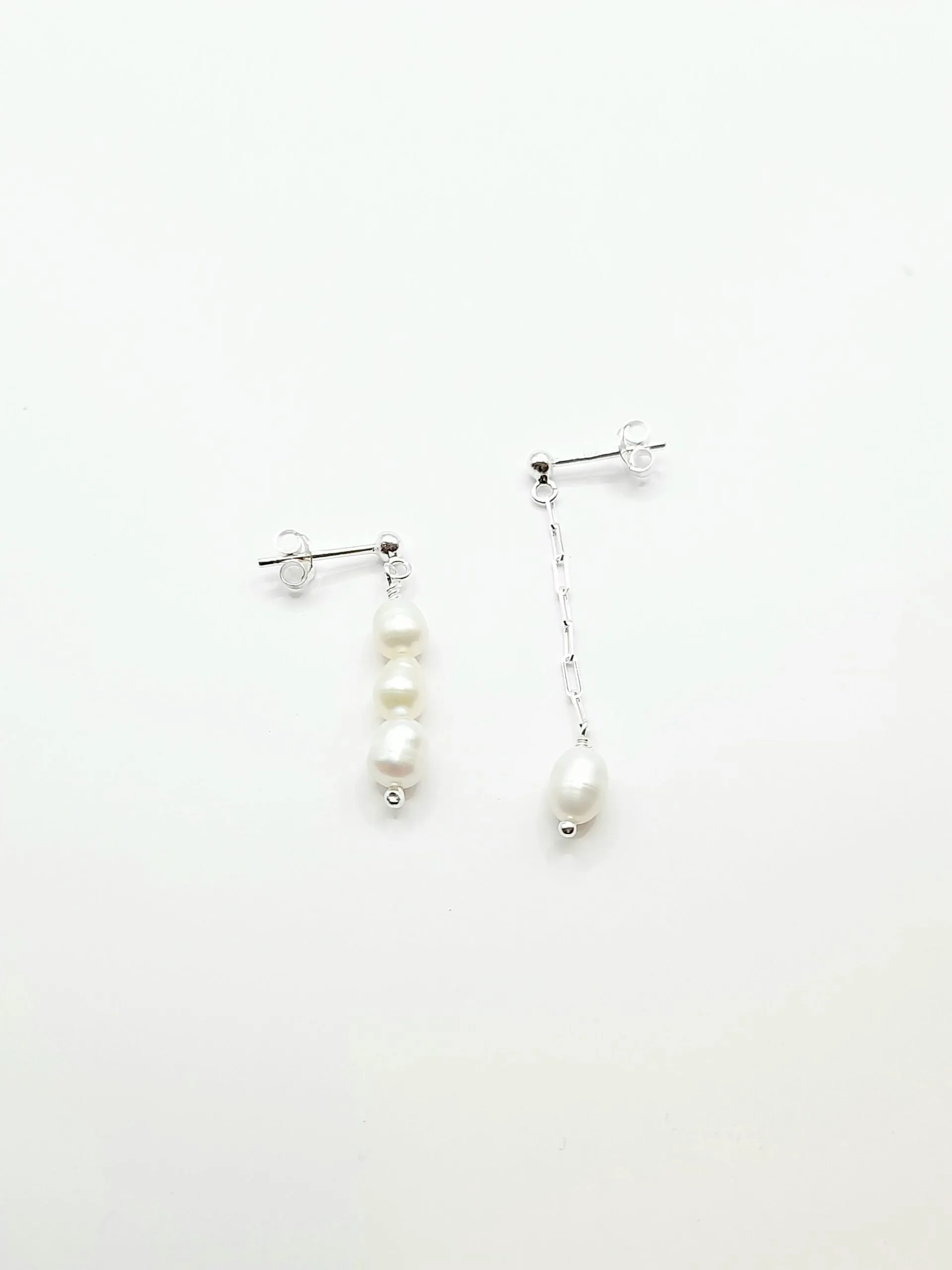 Some Sterling Silver Freshwater Pearl n Chain Earrings 827
